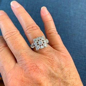 Cubic zirconia vintage style ring size 7